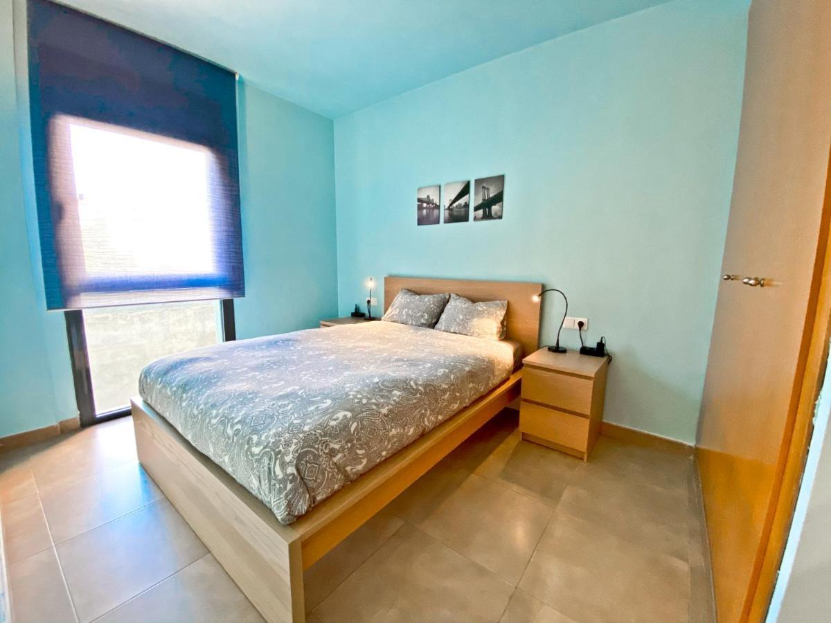 Urban Manresa-City Center Apartment With Balcony Bagian luar foto