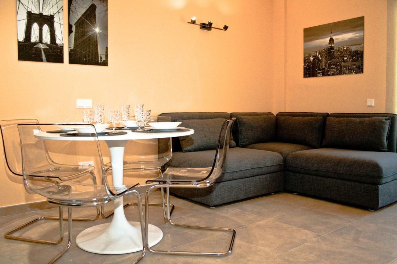Urban Manresa-City Center Apartment With Balcony Bagian luar foto